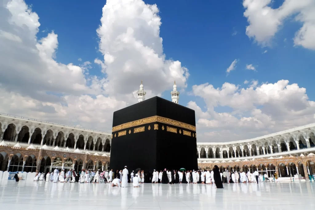 كيفية الحصول على تأشيرة العمرة والرسوم المطلوبة الشروط لمضيف جديد في تأشيرة العمرة