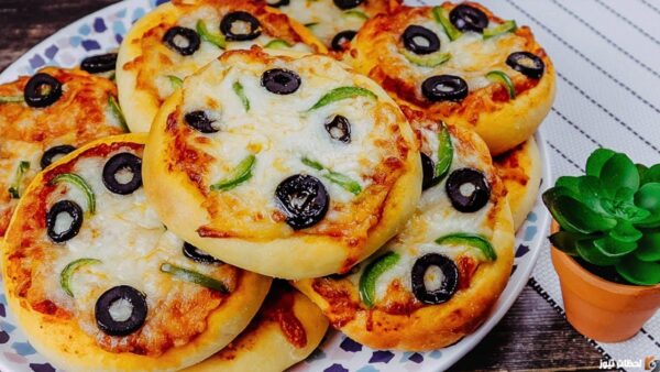 طريقة تحضير ميني بيتزا طرية وشهية للمبتدئين بالفيديو Mini Pizza