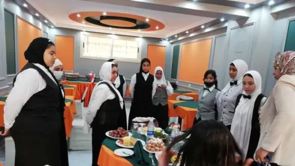 السياحه والفنادق بتاخد من كام بعد الاعداديه؟ مدرسة السياحة والفنادق تقبل من كام 2023