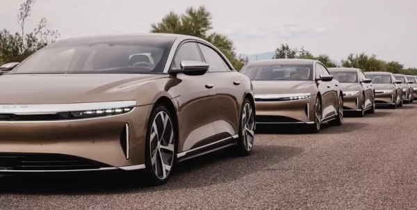 سعر سيارة لوسيد في السعودية