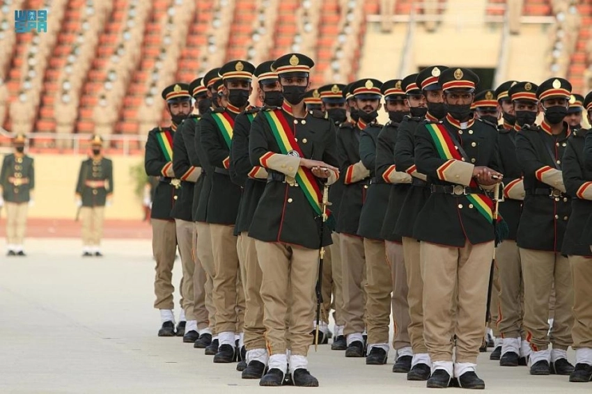 التقديم في كلية الملك عبد العزيز الحربية 1444 وشروط القبول