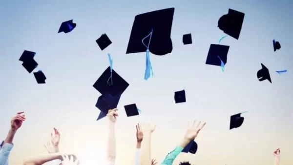 عبارات تهنئة بالنجاح من ام لابنتها عبارات تهنئة بالنجاح من ام لابنتها