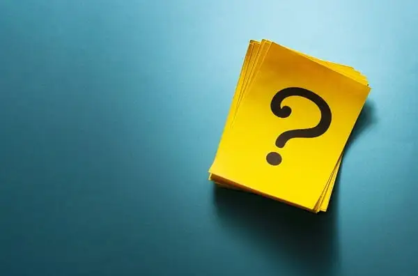 ما هو الشيء الذي يمشي على الماء ولا يبتل من 4 حروف كلمات متقاطعة
