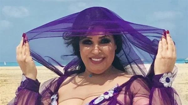 من هى فيفي عبده ويكيبيديا وكم عمره
