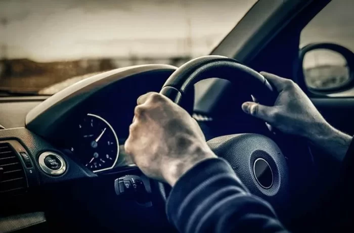 30 ساعة تدريب قيادة بكم