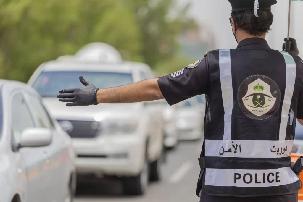 الاستعلام عن مخالفات المرور عبر بوابة أبشر 1445