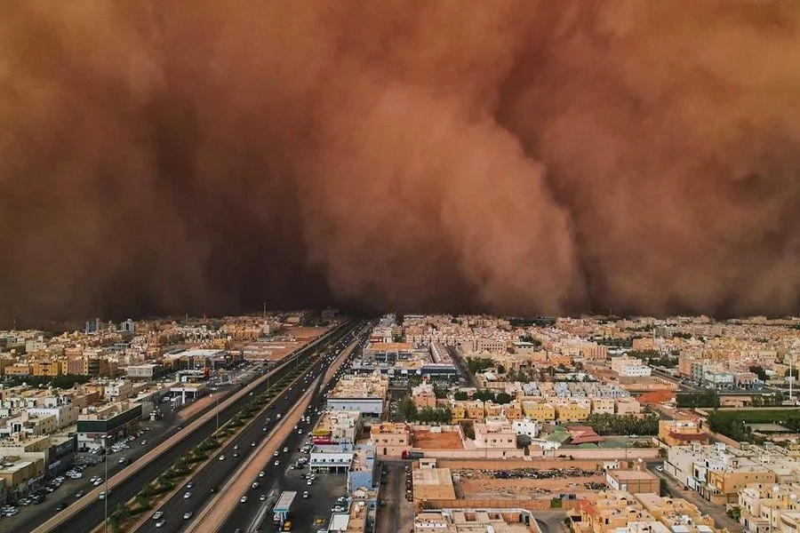 السماء تضرب أرض السعودية