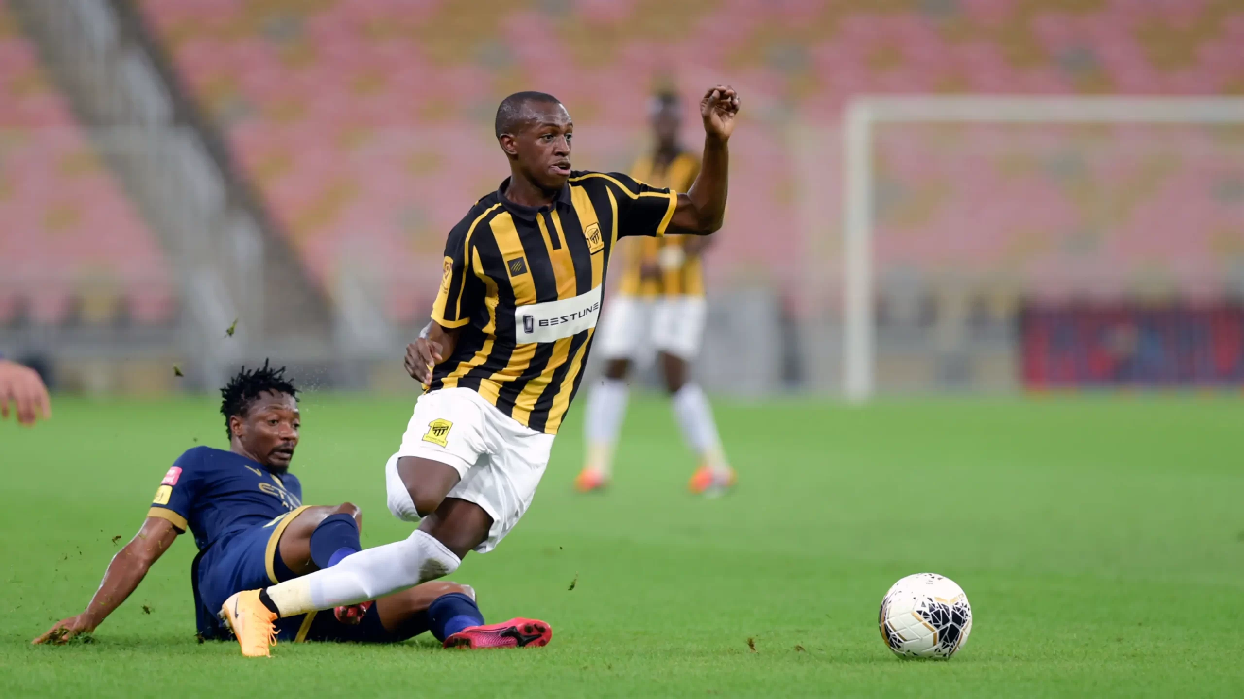 سعود عبدالحميد وش يرجع؟ سعود عبدالحميد وش يرجع؟