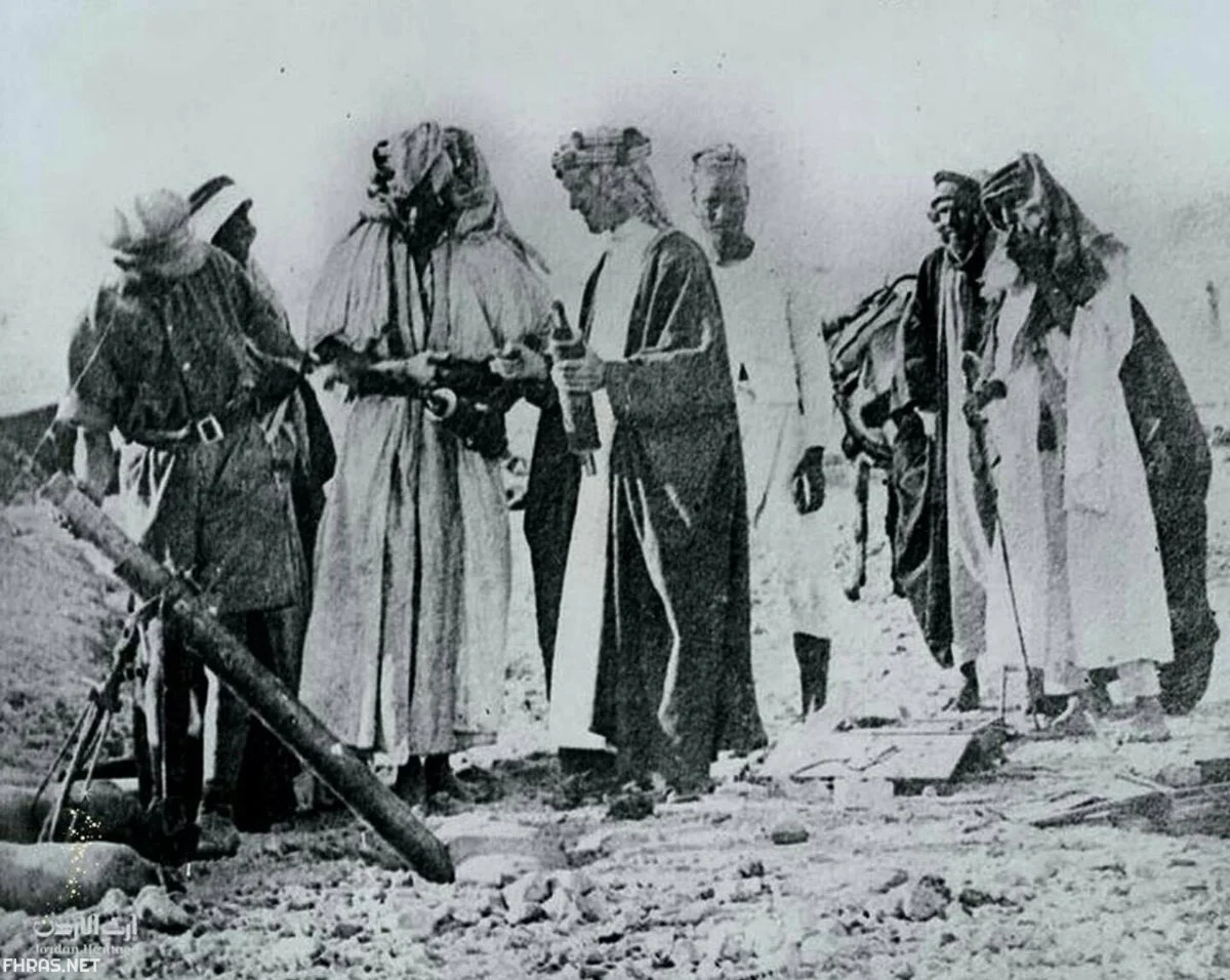 عائلة العريني وش يرجعون وما هو أًصلهم