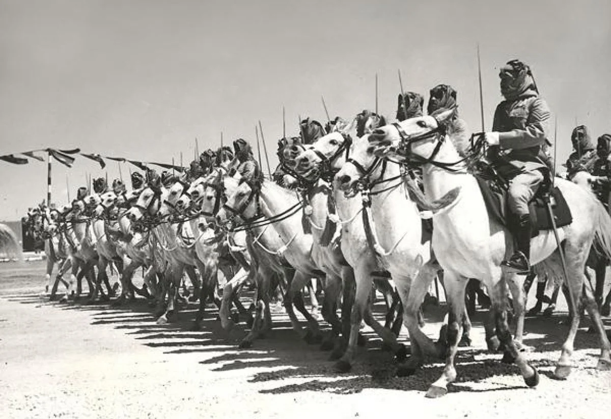 من اين عائلة العازمي؟