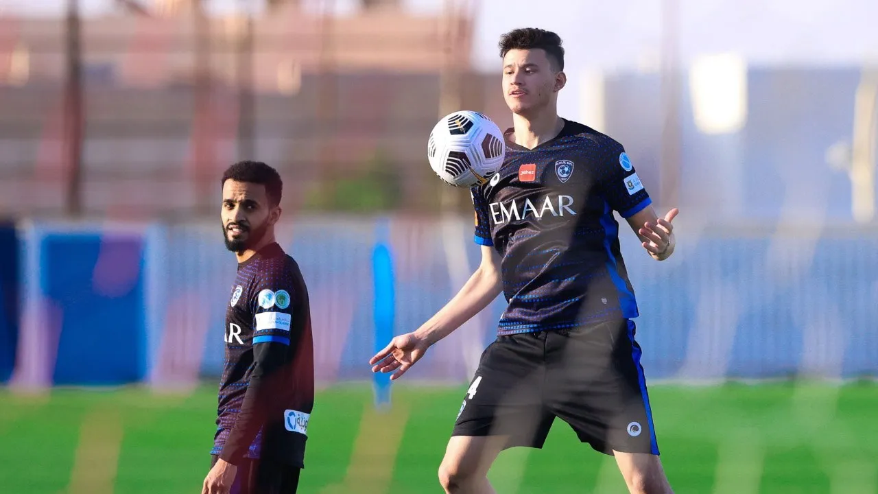 من هو لاعب نادي الهلال عبدالله الحمدان ويكيبيديا