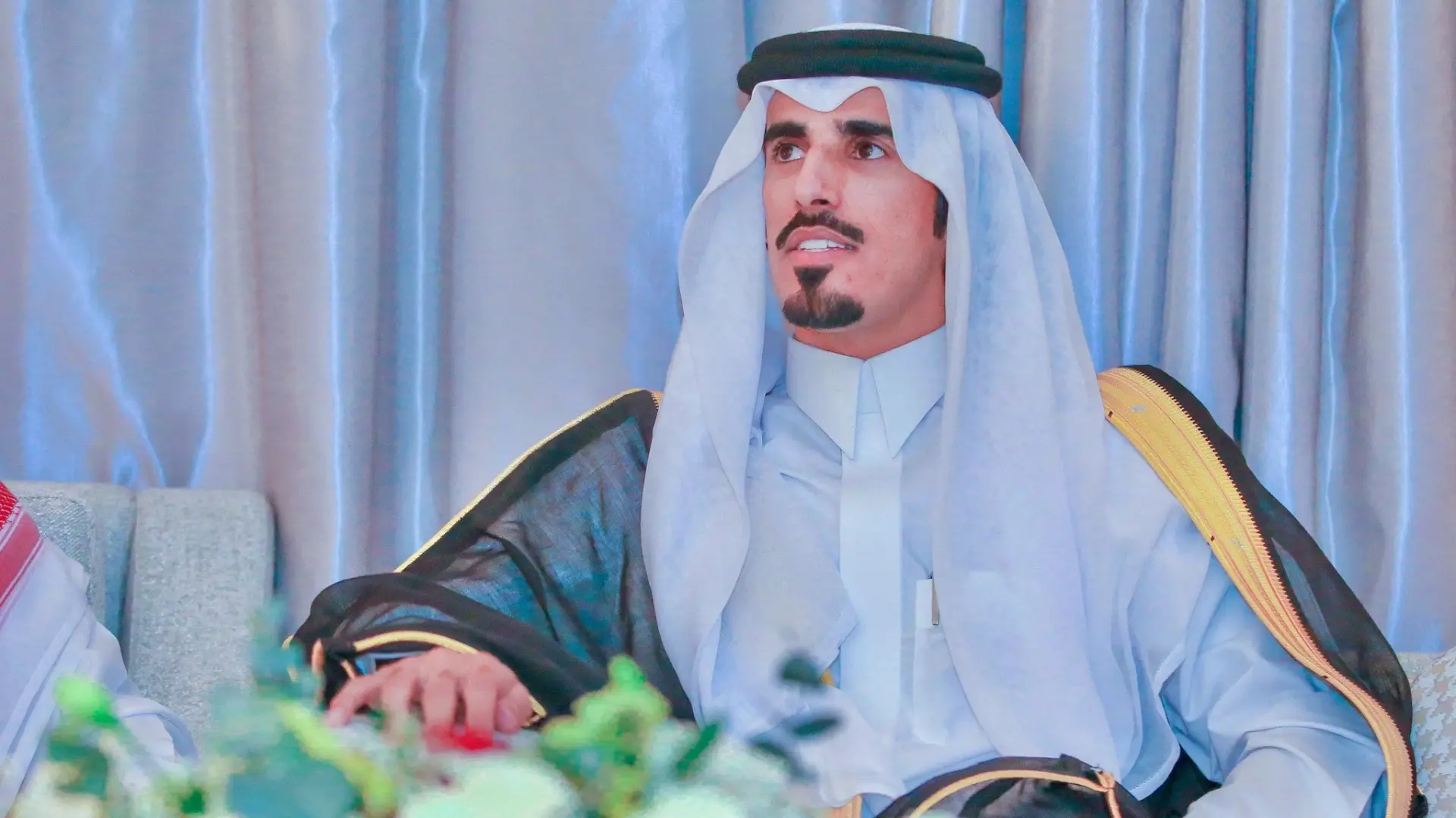 من هي زوجة حمد الطويل 