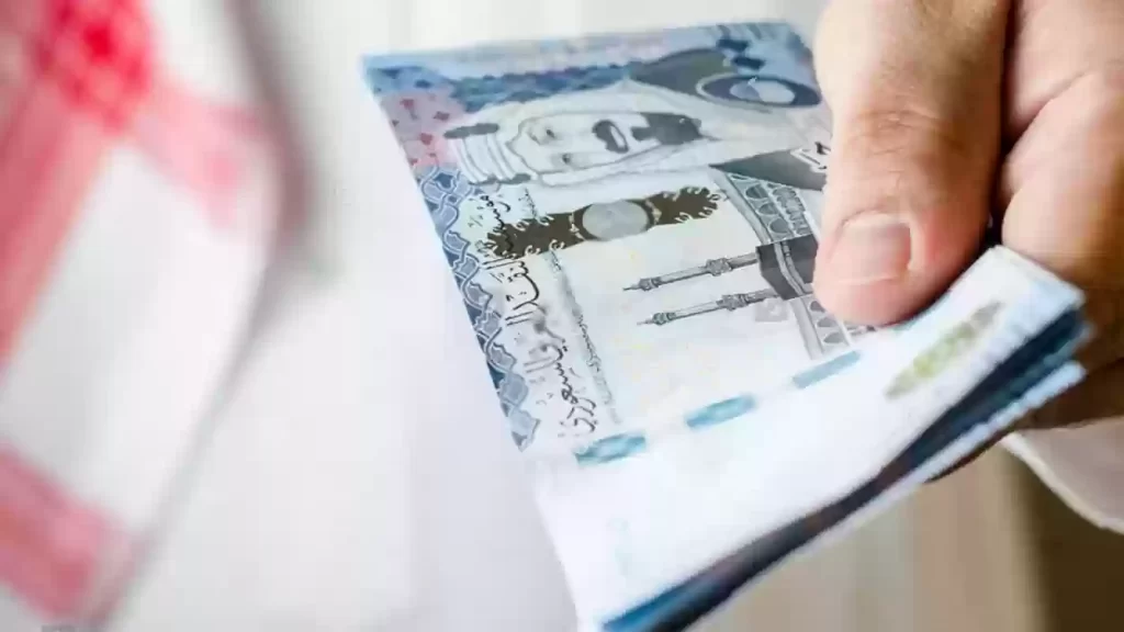 هل اقدر اخذ قرض وانا على قرض