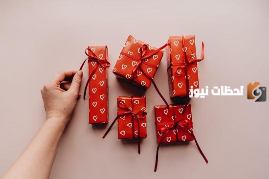 هل يجوز قبول هدايا يوم المعلم