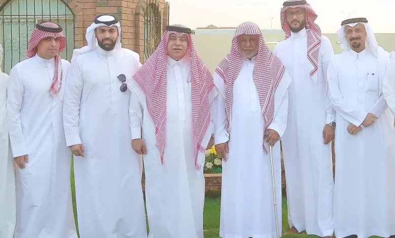 أصل عائلة المقبل من وين