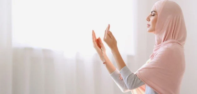أفضل 100 دعاء لشخص تحبه بالسعادة