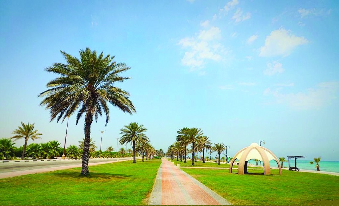 أماكن سياحية في كورنيش راس تنورة