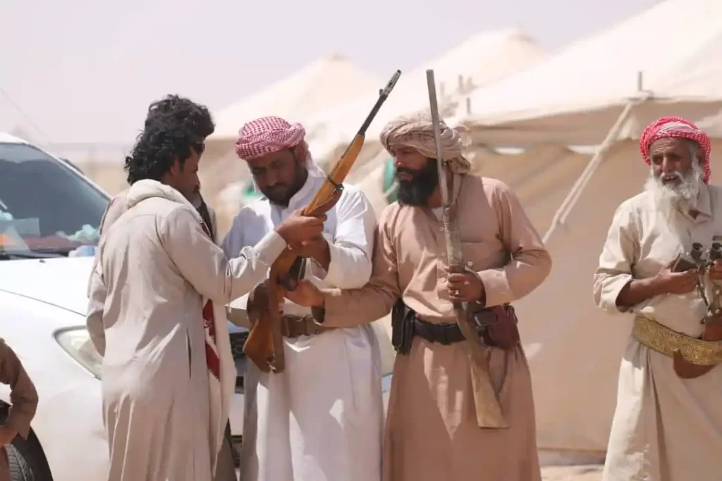 المنصوري وش يرجعون