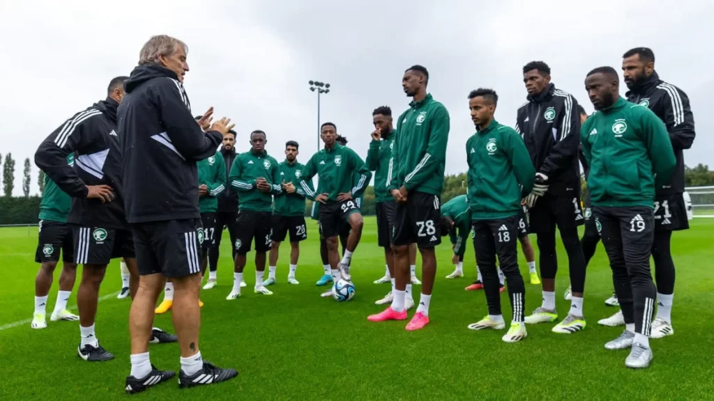 انتقاد وهجوم على خطة مانشيني للمنتخب السعودي الوطني