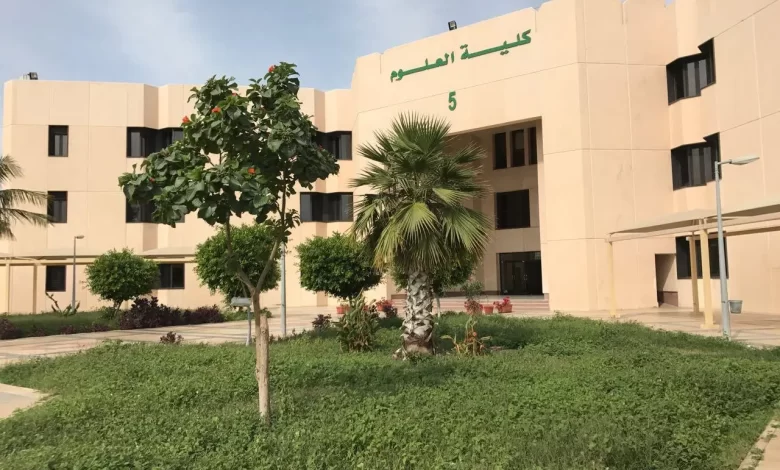 تخصصات كلية الاداب جامعة الملك عبدالعزيز