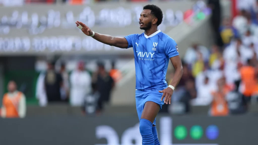 حسم أزمة نجم نادي الهلال السعودي