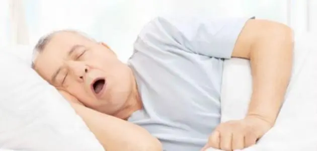 سبب ضيق التنفس عند النوم على الجانب الأيمن