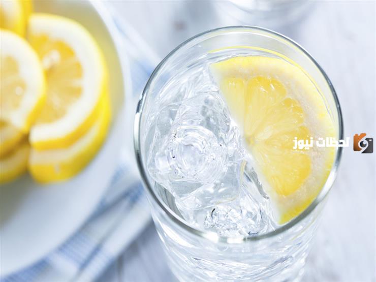 فوائد الليمون بالماء 7 فوائد لليمون والماء الدافئ؟