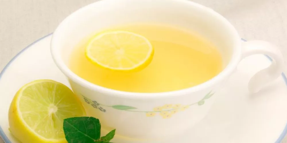 فوافوائد الشاي الأخضر مع الليمون للتخسيس