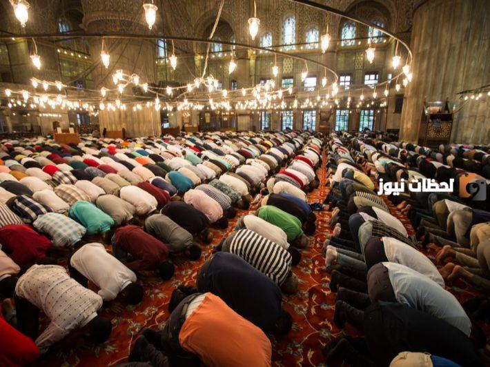 كيفية صلاة العشاء مع التراويح جماعة