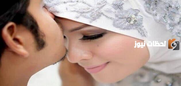 ما تفسير حلم تقبيل الزوجة لزوجها المتوفي من عام؟
