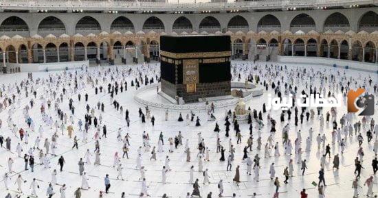 ما حكم الاحتفال بالحاج بعد عودته وتزيين البيت له