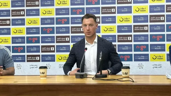 ما هي حقيقة اجتماع ثلاثي الأهلي مع الإدارة لطرد المدرب