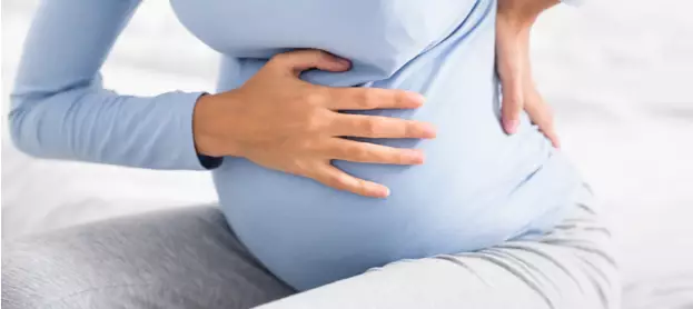 ماذا يحدث للجنين أثناء الطلق