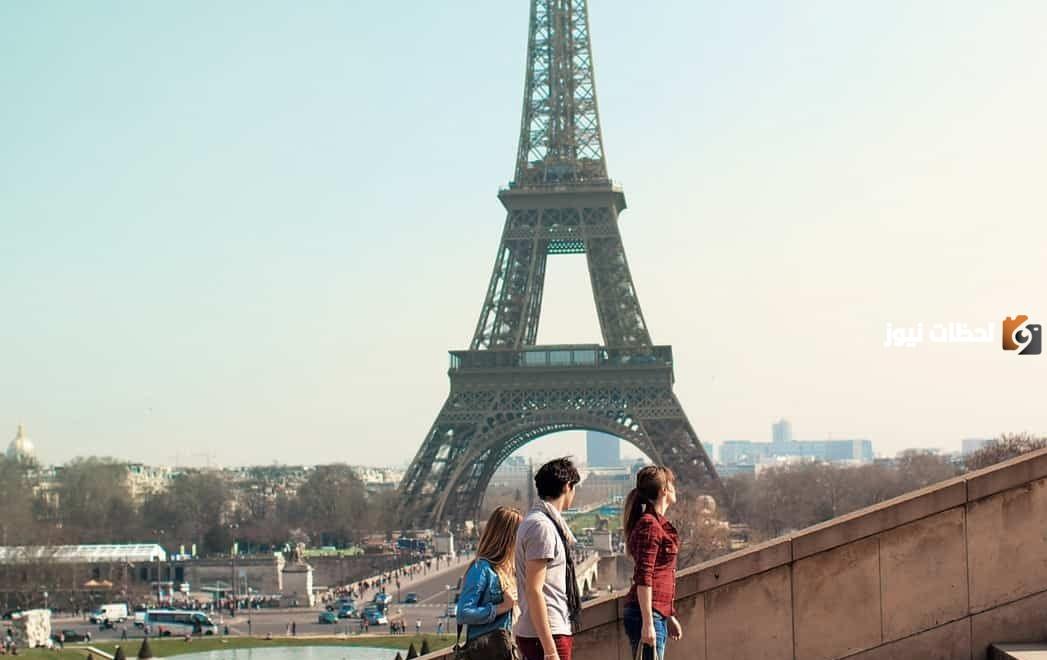 ماهو الشي الذي يوجد في وسط باريس