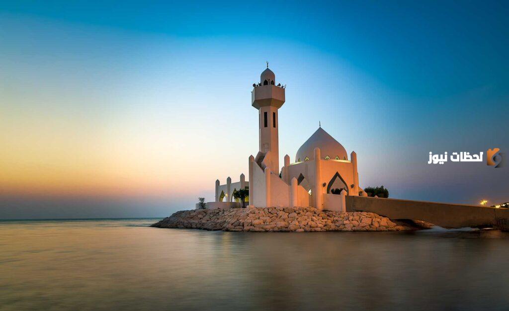 مسجد كورنيش راس تنورة كم يبعد عن الخبر