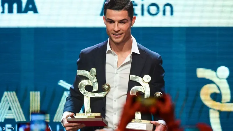 موسم حصد الجوائز يبدأ والدون يحصل على أفضل لاعب