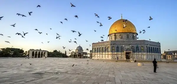 موضوع عن القدس للاذاعة المدرسية