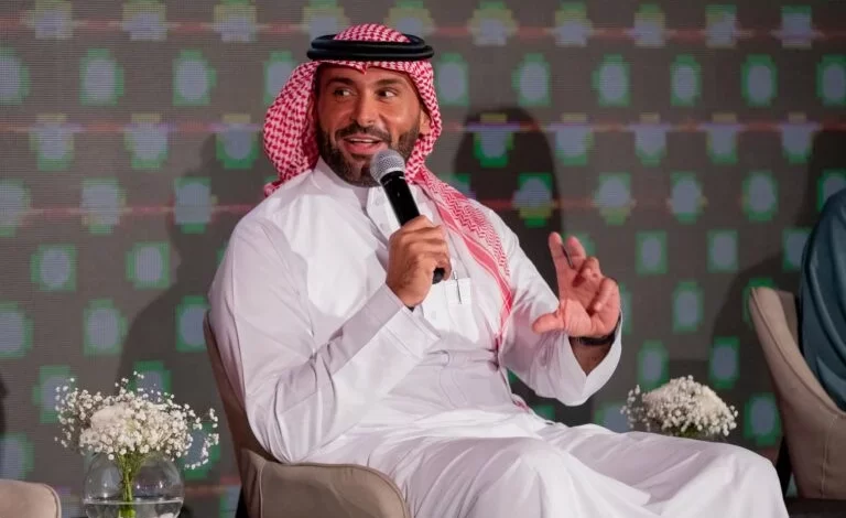 يزيد الراجحي كم عمره