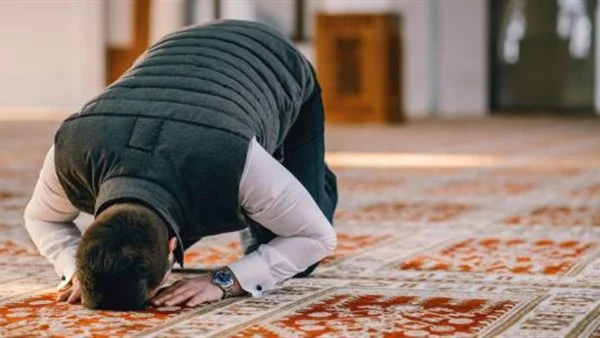 قيام الليل جهرا ام سرا أفضل للرجال والنساء