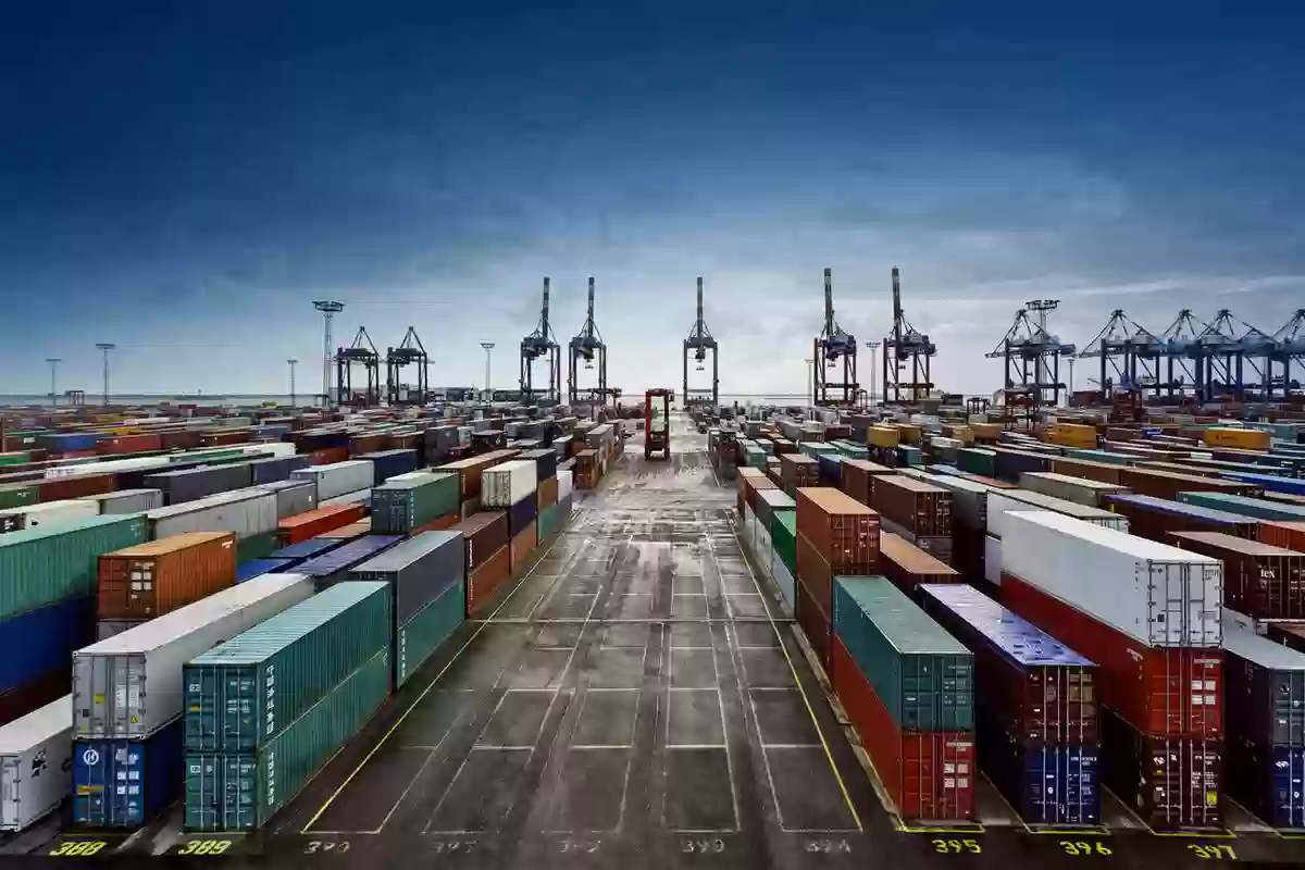 ما هي السلع الممنوع استيرادها في السعودية