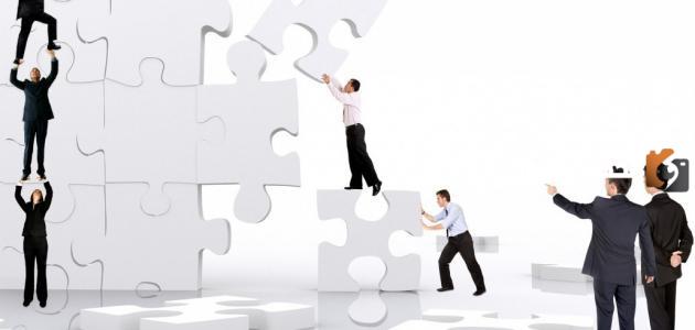 موضوع تعبير عن أهمية العمل في المجتمع