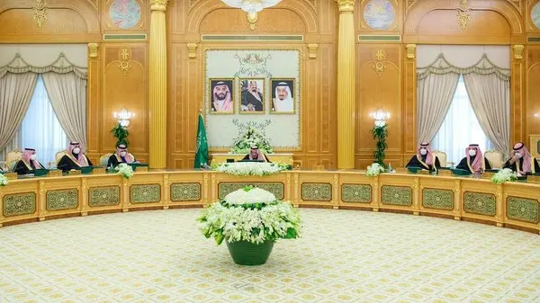 مفاجأة قوية.. تمديد سن المعاش إلى 65 سنة بدلاً من 60 بعد التعديلات الأخيرة بالسعودية 1445