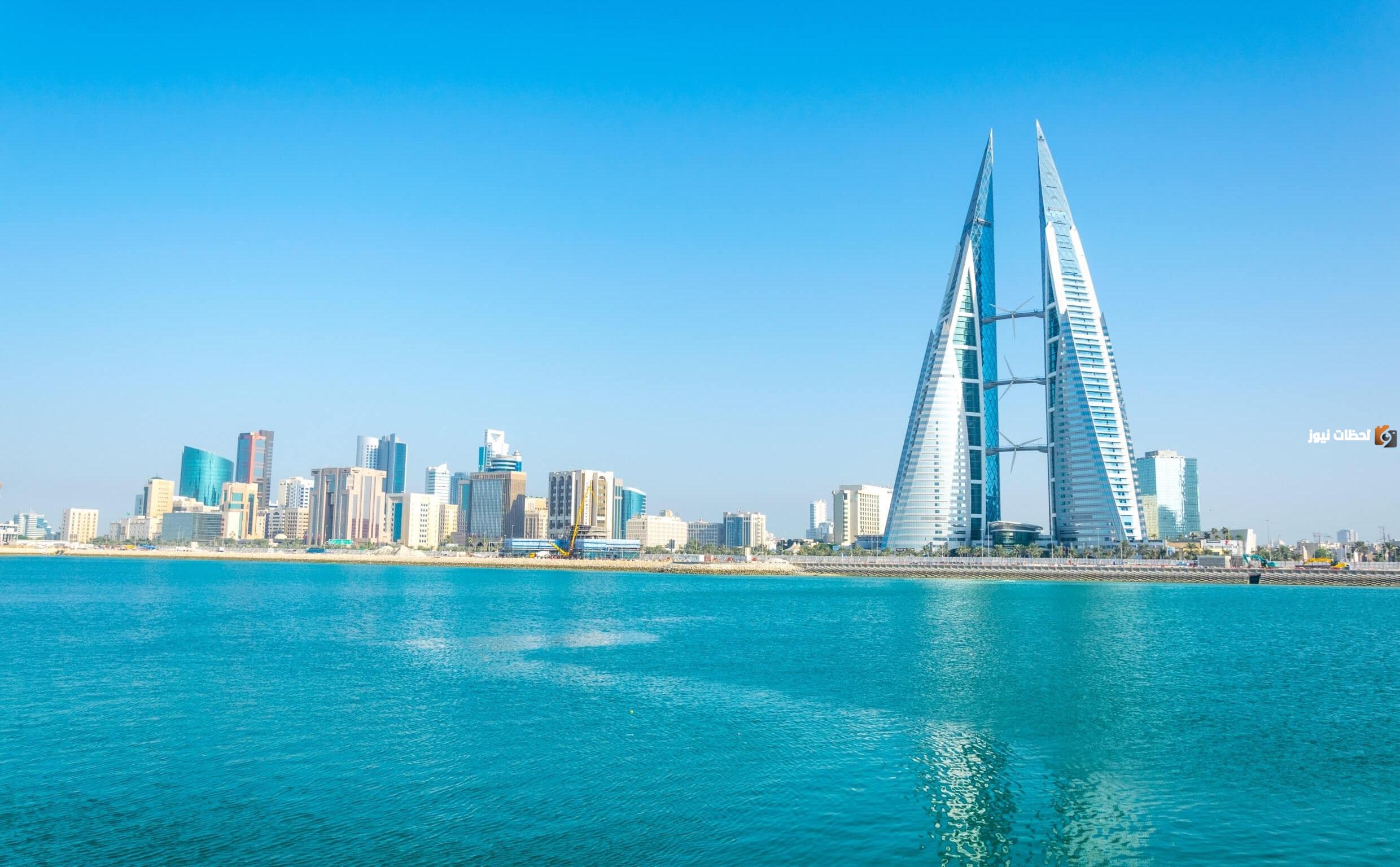 ما هي عاصمة مملكة البحرين وكم تبلغ مساحتها