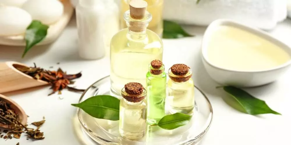كريم زيت شجرة الشاي والنشا أقوي مزيل للحبوب الوجه