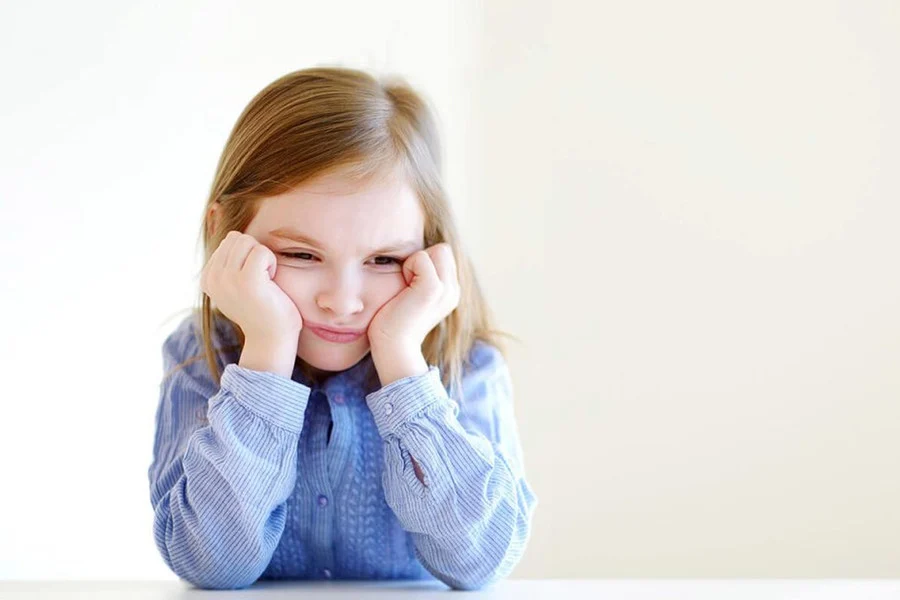 ما هي أسباب وعلاج الصدمة عند الأطفال