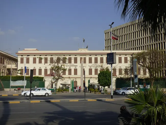 ما هي أقسام هندسة القاهرة