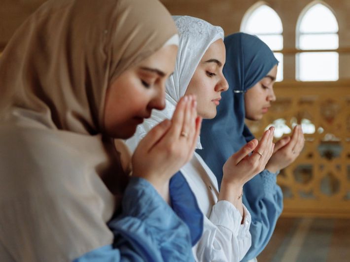أفضل دعاء لصديقتي من الضيق