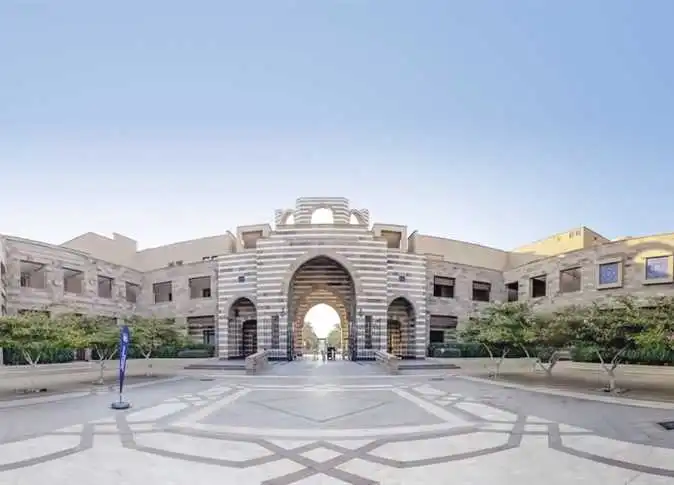 أفضل كورسات الجامعة الأمريكية بالقاهرة