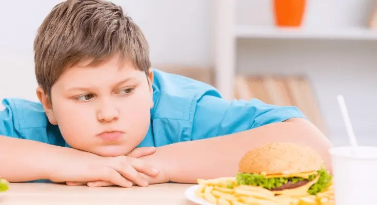 علاج الشره في الأكل عند الأطفال
