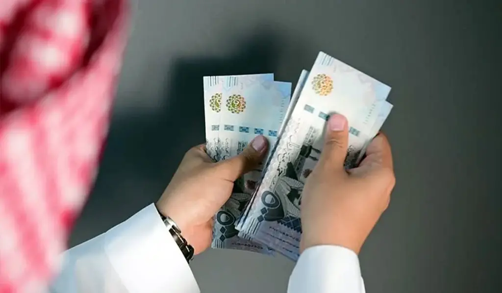 قسط يبدأ من 100 ريال لقرض المتقاعدين بأقل راتب تقاعدي بدون كفيل